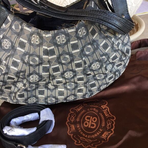 Cobo Internazionale Black and Silver Hand Bag - Picture 2 of 8